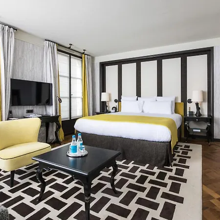 Hotel Le Pavillon De La Reine Paris