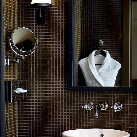 Le Pavillon De La Reine & Spa, Place Des Vosges Szálloda 5*