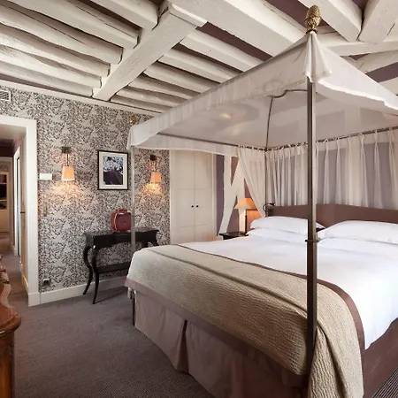 Le Pavillon De La Reine Hotel Paris