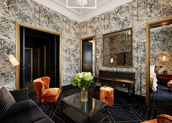 Le Pavillon De La Reine & Spa, Place Des Vosges Paris