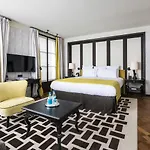 מלון Le Pavillon De La Reine & Spa, Place Des Vosges פריז