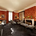 Le Pavillon De La Reine & Spa, Place Des Vosges