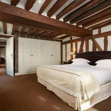 Hotel Le Pavillon De La Reine & 5*