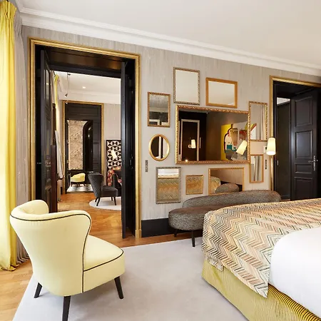 Le Pavillon De La Reine & 5*