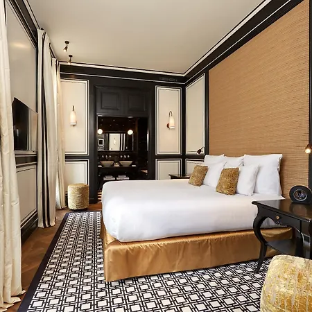 Le Pavillon De La Reine & Hotel Paris