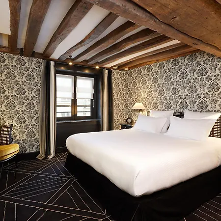 Le Pavillon De La Reine & 5* Paris