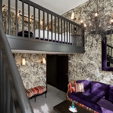 Hotel Le Pavillon De La Reine &