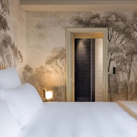 Le Pavillon De La Reine & Spa, Place Des Vosges Paris