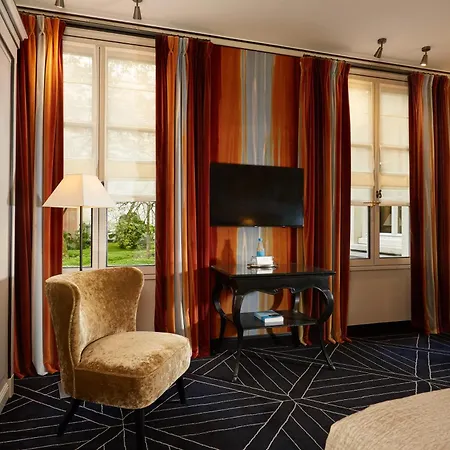 Hotel Le Pavillon De La Reine & Spa, Place Des Vosges