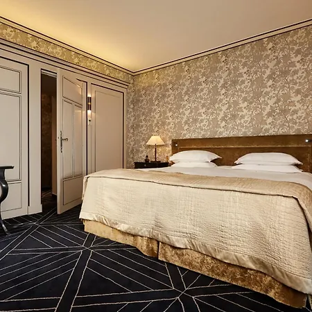 Le Pavillon De La Reine & Spa, Place Des Vosges 5* 파리