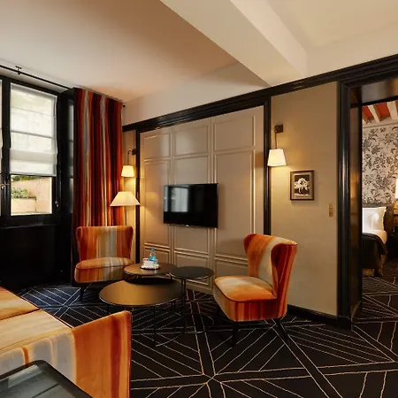 Hotel Le Pavillon De La Reine & Spa, Place Des Vosges 5*