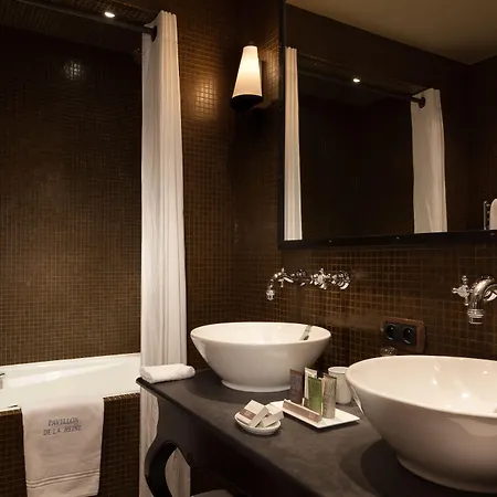 호텔 Le Pavillon De La Reine & Spa, Place Des Vosges