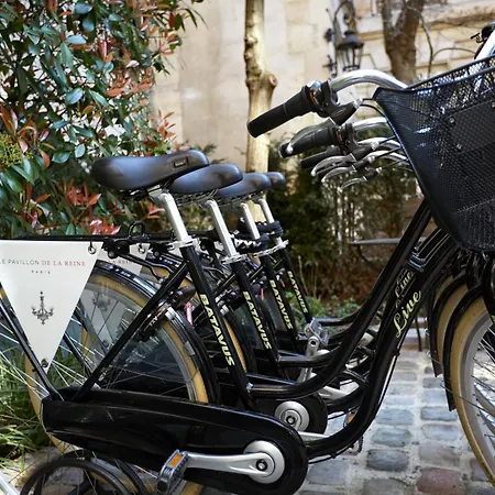 Hotel Le Pavillon De La Reine & Spa, Place Des Vosges Parijs