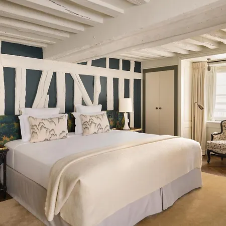 Le Pavillon De La Reine & Spa, Place Des Vosges 5* París