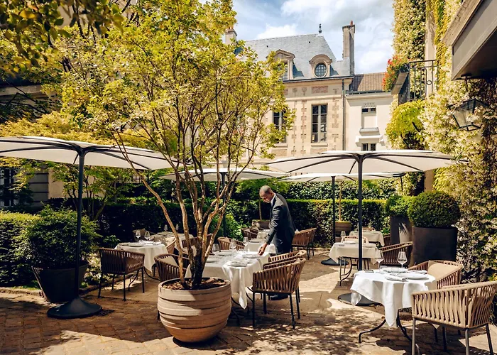 Le Pavillon De La Reine & Spa, Place Des Vosges