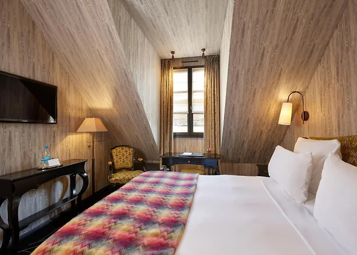 Hotell Le Pavillon De La Reine & Spa, Place Des Vosges 5*