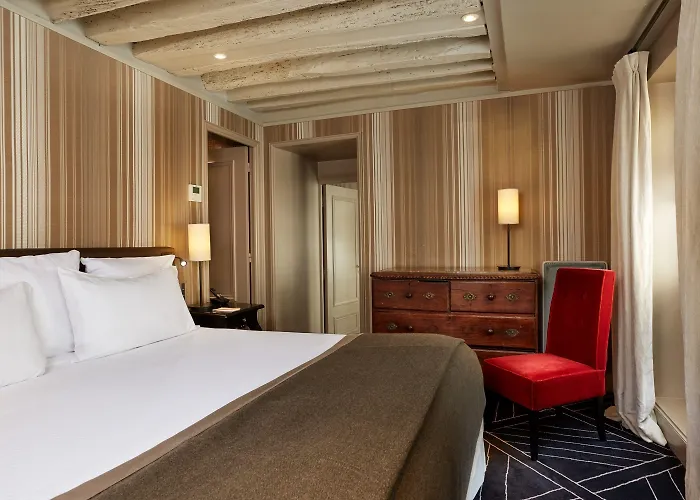 Hotell Le Pavillon De La Reine & Spa, Place Des Vosges 5*