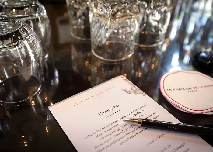 Le Pavillon De La Reine & Spa, Place Des Vosges 5*