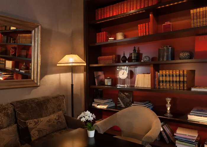 Hotell Le Pavillon De La Reine & Spa, Place Des Vosges 5*