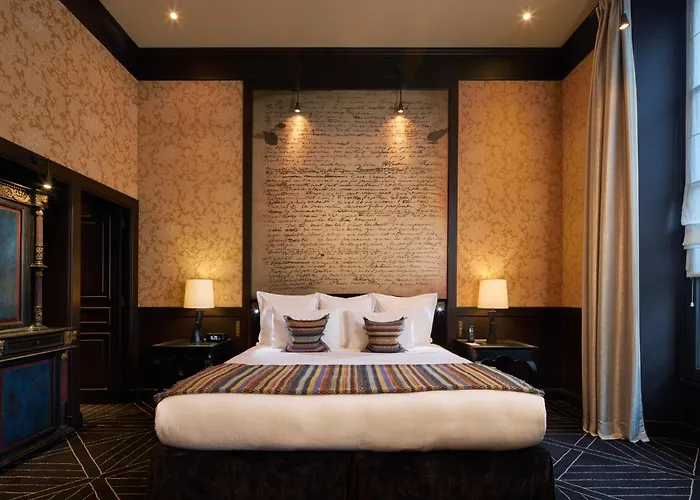 Le Pavillon De La Reine & Spa, Place Des Vosges 5*