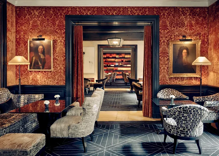 Hotell Le Pavillon De La Reine & Spa, Place Des Vosges Paris