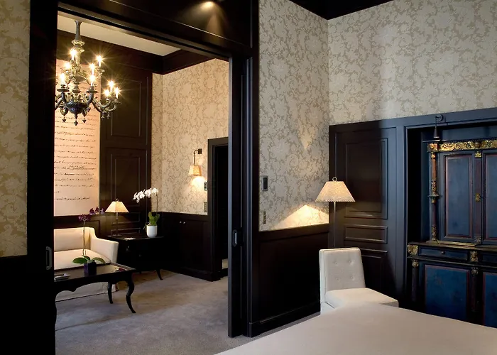 Le Pavillon De La Reine & Spa, Place Des Vosges